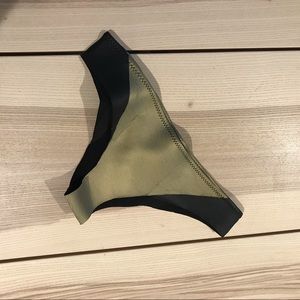 Duskii bikini bottom gold